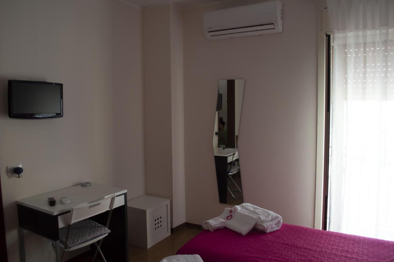 Bed And Breakfast La Volpe Rossa Regalbuto 外观 照片